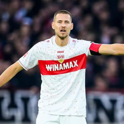 米特尔施塔特：纳格尔斯曼通过电话告诉我落选德国队，我接受事实