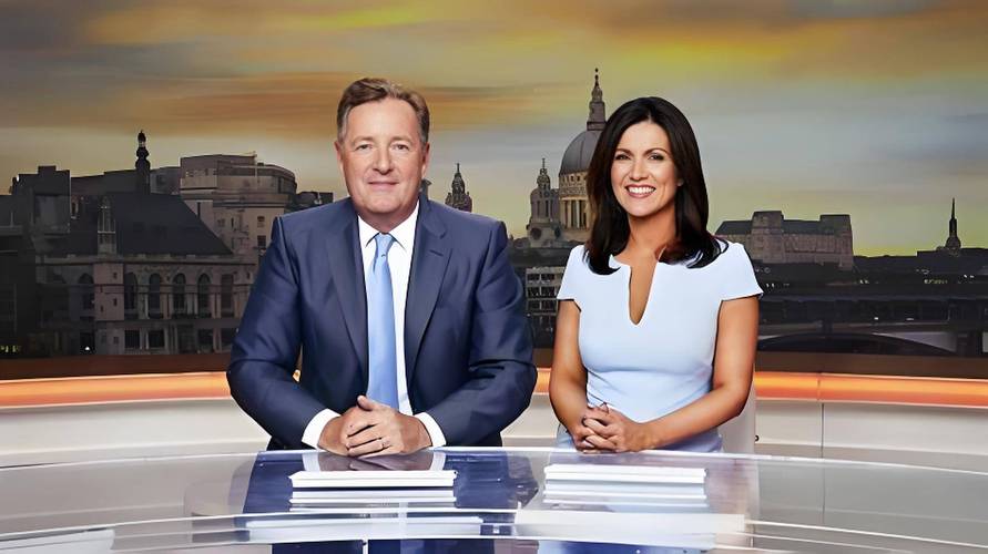 女主持：我和皮尔斯很默契 皮尔斯：你要是找别人做播客我可不干