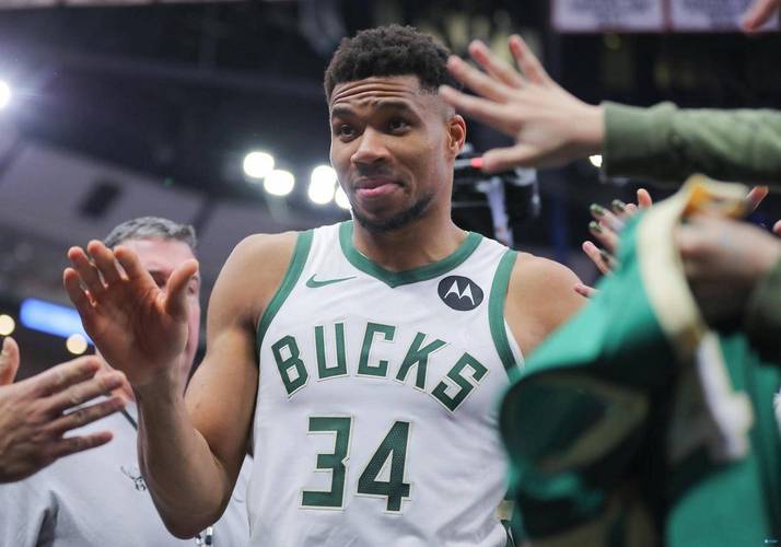 美记：外界始终认为 或早或晚字母哥最终都会离开雄鹿