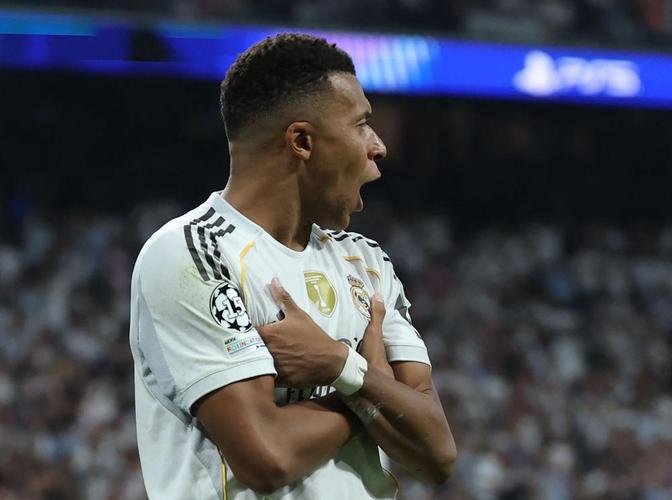 皇马双子星状态火热！姆巴佩场均评分8.2，维尼修斯场均评分8.15