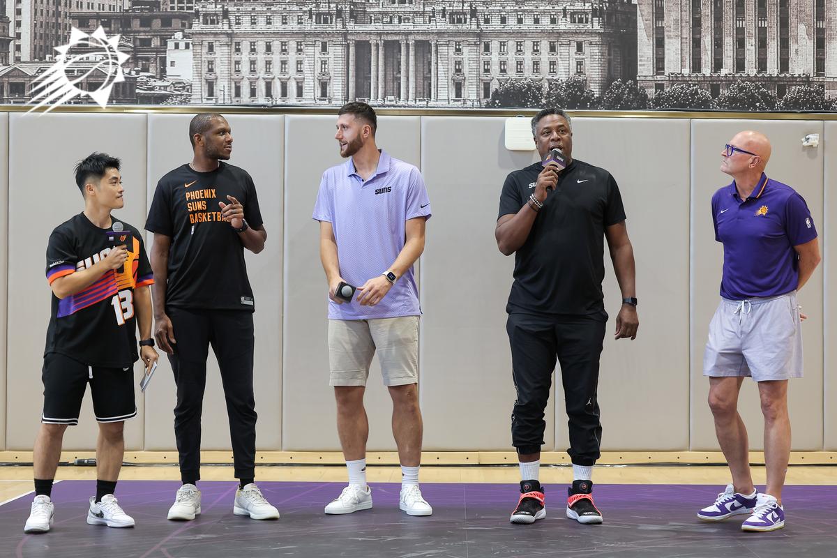 参加NBA中国赛的意义？布克：篮球无国界 中国有庞大的球迷基础