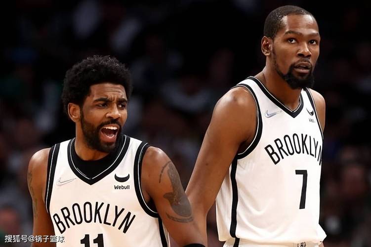 记者：鹈鹕队与蔡斯-亨特、约什-奥杜罗签下Exhibit 10合同