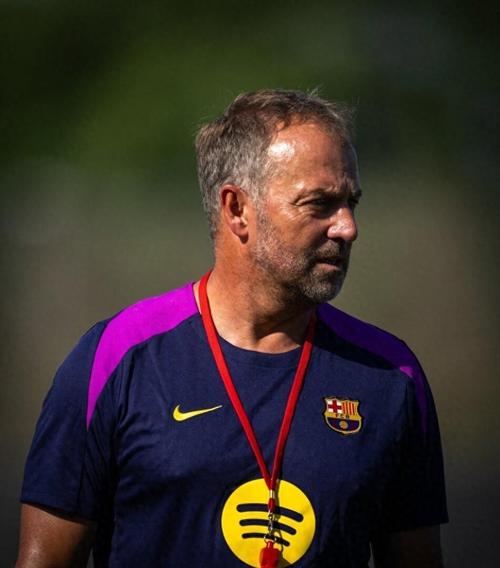 不如去年同期！每体：巴萨全队普遍感到比去年更疲劳，弗里克担忧