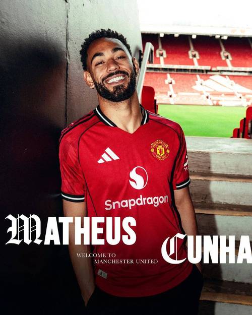 欧文:曼联踢得差归咎于踢三后卫会很尴尬 红魔最终会再次夺冠