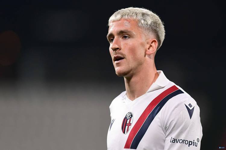 慢镜头：萨勒马科尔斯可能伤停1个月，米兰缺乏有效右边路替补