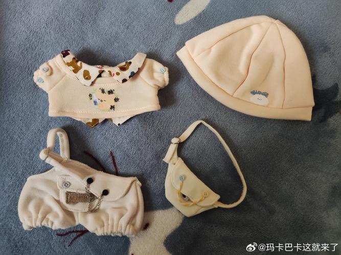 高手！王岚嵚社媒晒出两大袋娃娃：需要滴滴代抓嘛～