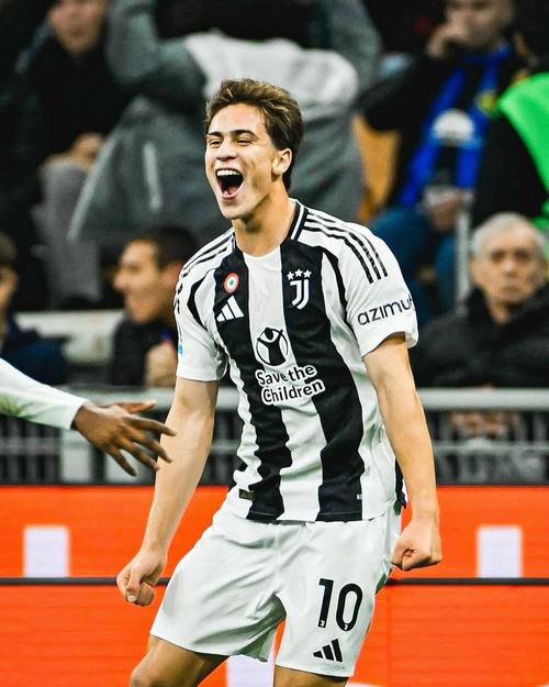 巴洛特利：加盟米兰前本要签约尤文 儿时更爱米兰但我很尊重国米