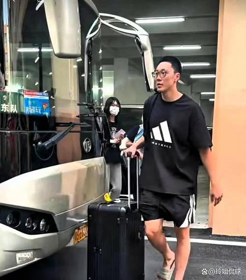 广东全运男篮名单:赵睿胡明轩徐杰在列 崔永熙将出战U22组别比赛