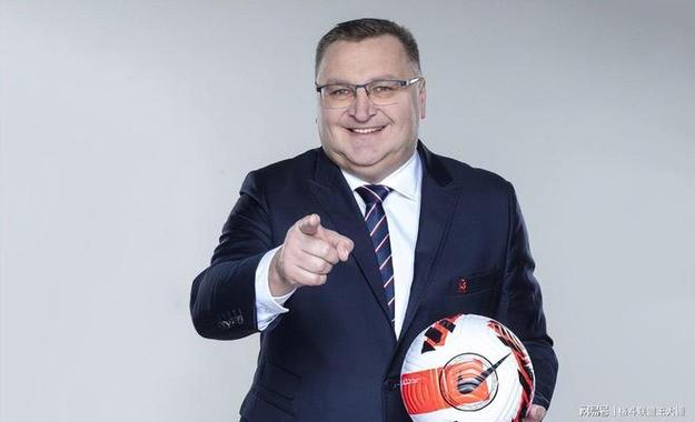 1场球5000万！经济观察报：李铁不愿踢假球输深圳 这样对天津不利