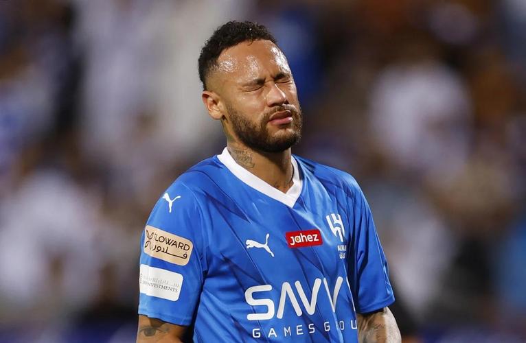 8000万年薪不再!福布斯:内马尔本赛季收入3800万刀 上赛季1.1亿