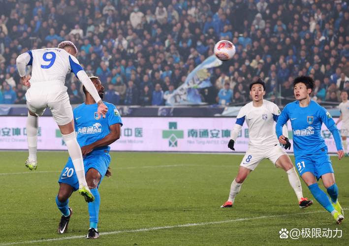 上海海港3-0浙江全场数据:射门9-7、射正4-3、得分机会0-1