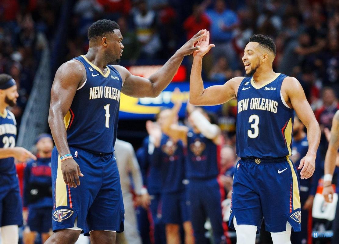 NBA彩经:湖人灭热火 雷霆大胜鹈鹕 马刺轻取太阳 公牛再胜尼克斯