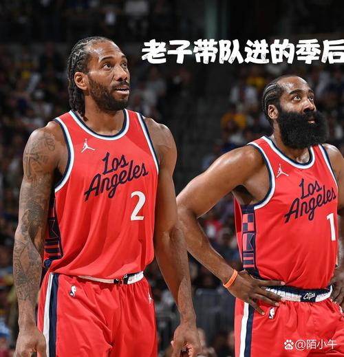 不容易！比尔接哈登传球三分命中&拿到12分！快船生涯最高分！