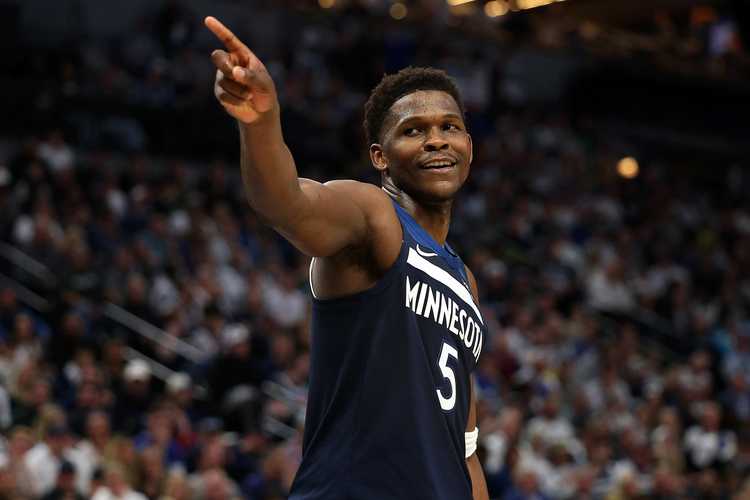 电讯报:狼队希望与爱德华兹商谈执教事宜,但遭到米德尔斯堡拒绝