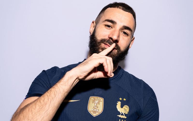 队报透露本泽马2022世界杯离队内幕：队医对于球员伤病可能撒谎