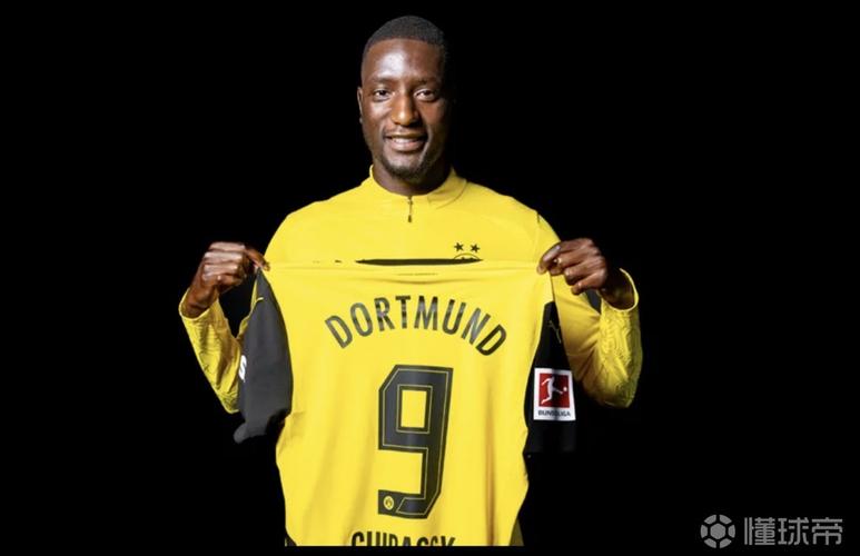 吉拉西射门被扑，拜尔补射连射两脚破门！多特2-0领先斯图加特！