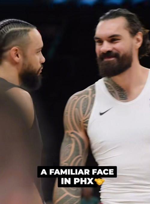 老队友相见！杰伦·格林和杰夫·格林在场边嬉戏寒暄