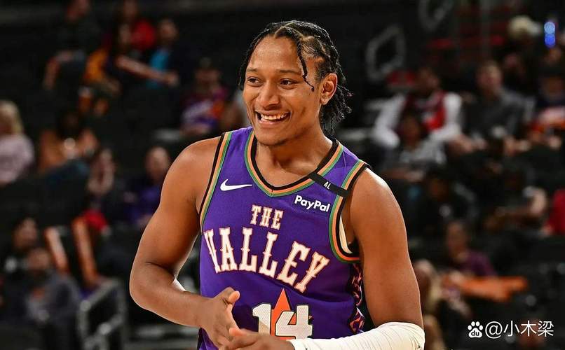 静雨：快船差不多要摆烂了&球队文化烂在小卡身上 东契奇已臻化境